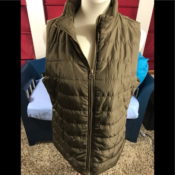 michael kors vest olive